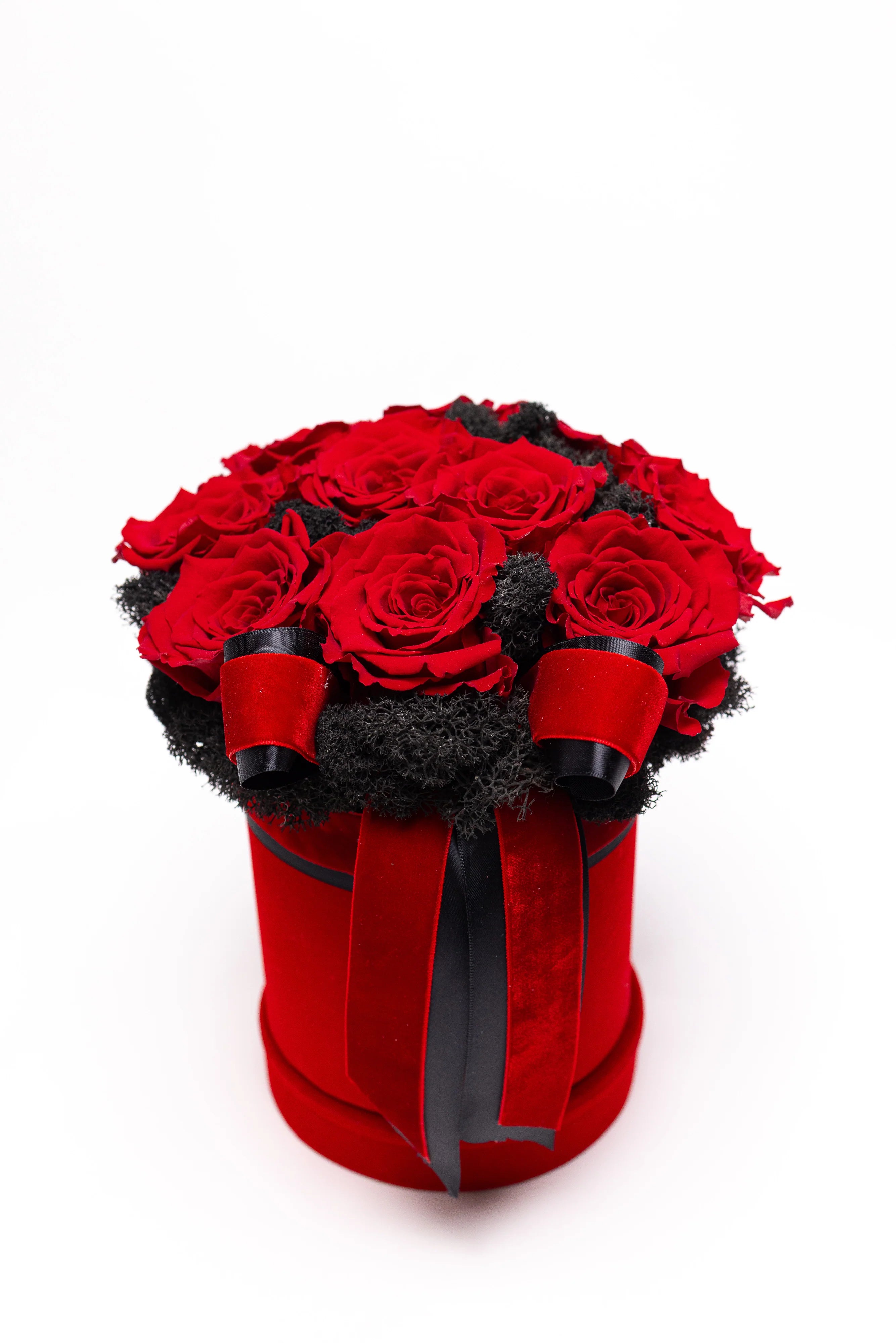 Aranjament Lux 11 Trandafiri Criogenați Roșii, Cutie Catifea